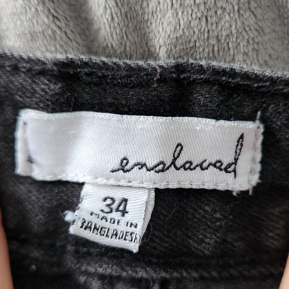Tapered Ripped  Jeans - Picture 7 of 7